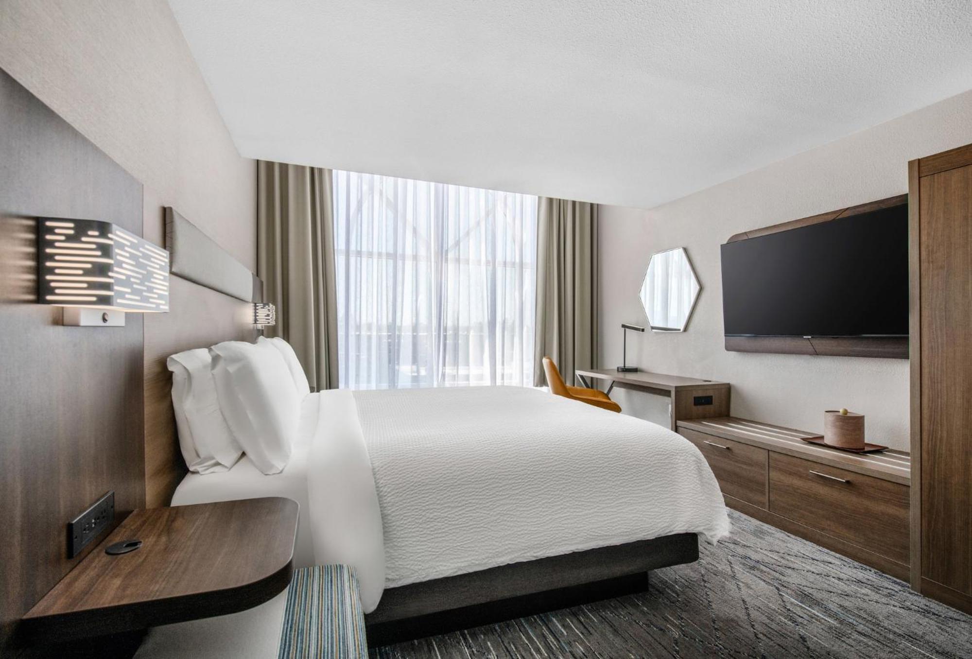 Express - Sorrento Valley By Ihg Hotel 2*