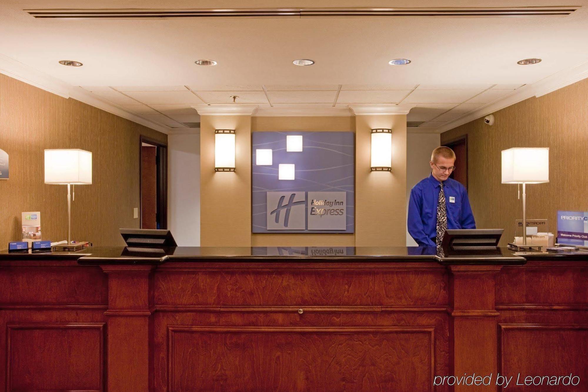 Express - Sorrento Valley By Ihg Hotel 2*